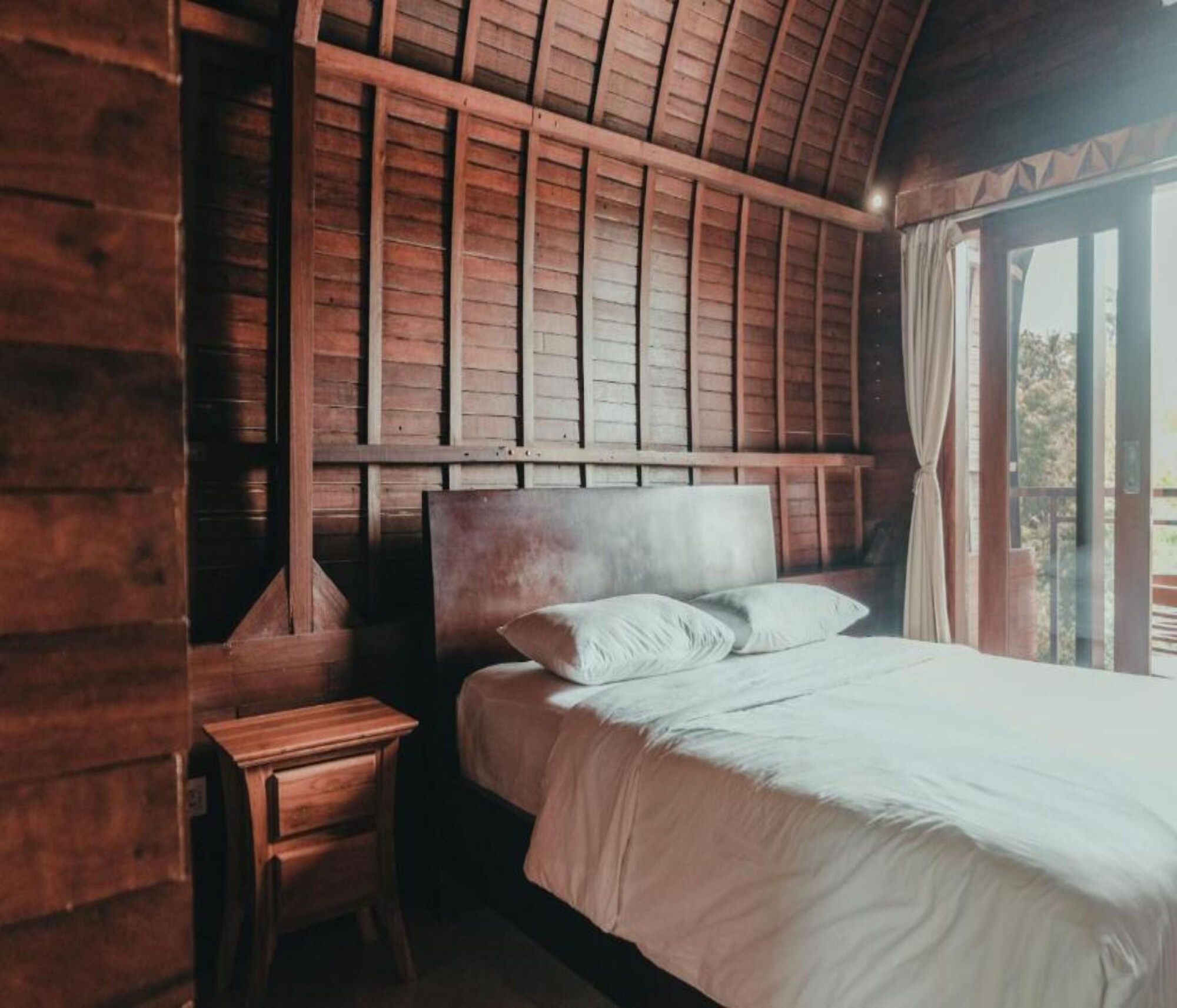 Wooden, Suite, Double Bed