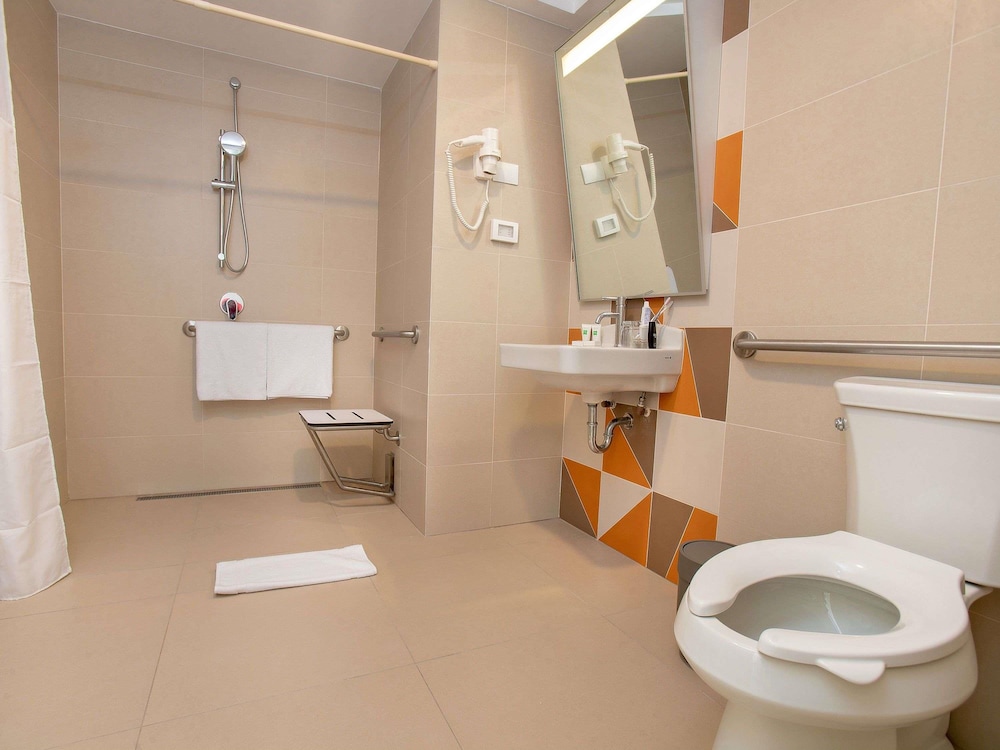 Ibis Styles Lima Benavides Miraflores 45/48