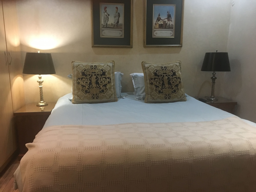 Gordons Guesthouse 12/46