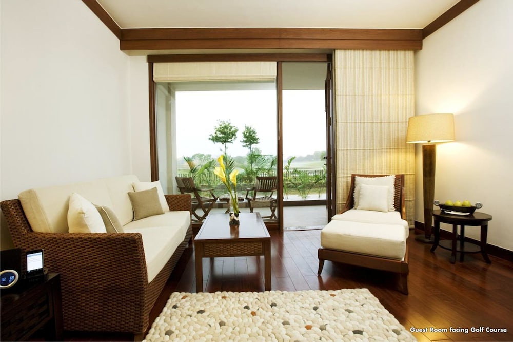 Jaypee Greens Golf And Spa Resort 27/37