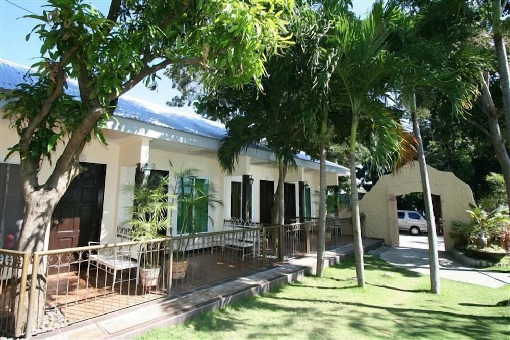 Rio Grande Laoag Resort Hotel 45/47