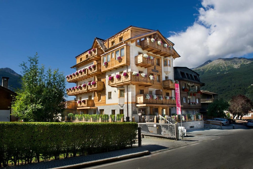 Sottovento Luxury Hospitality 3/67