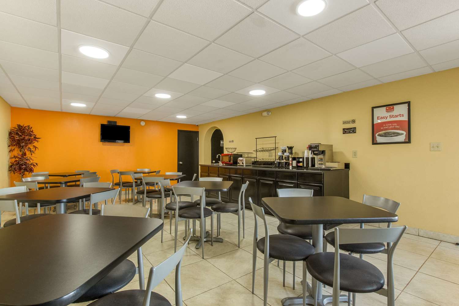 Econo Lodge Fort Knox 29/44