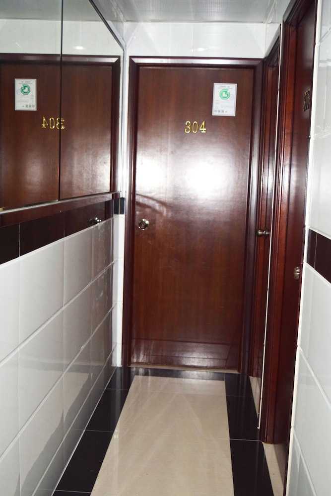 Om Guest House 49/74
