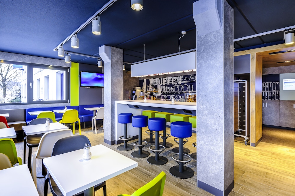 Ibis Budget Lyon Gerland 49/70