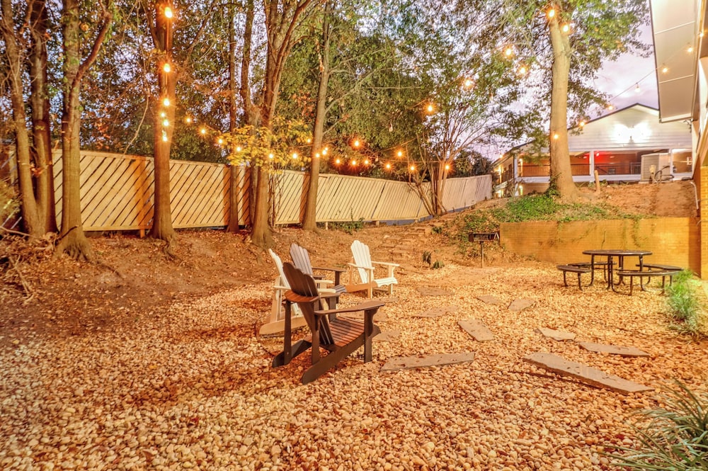 The Guest Lodge Gainesville 37/50
