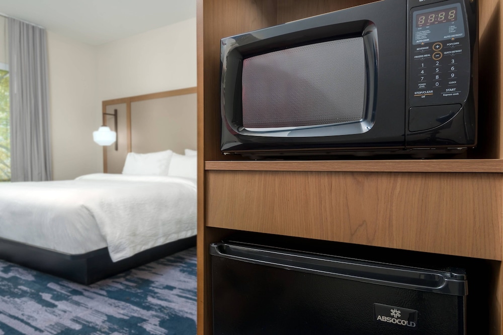 Fairfield Inn & Suites by Marriott Charlotte Monroe 10/28