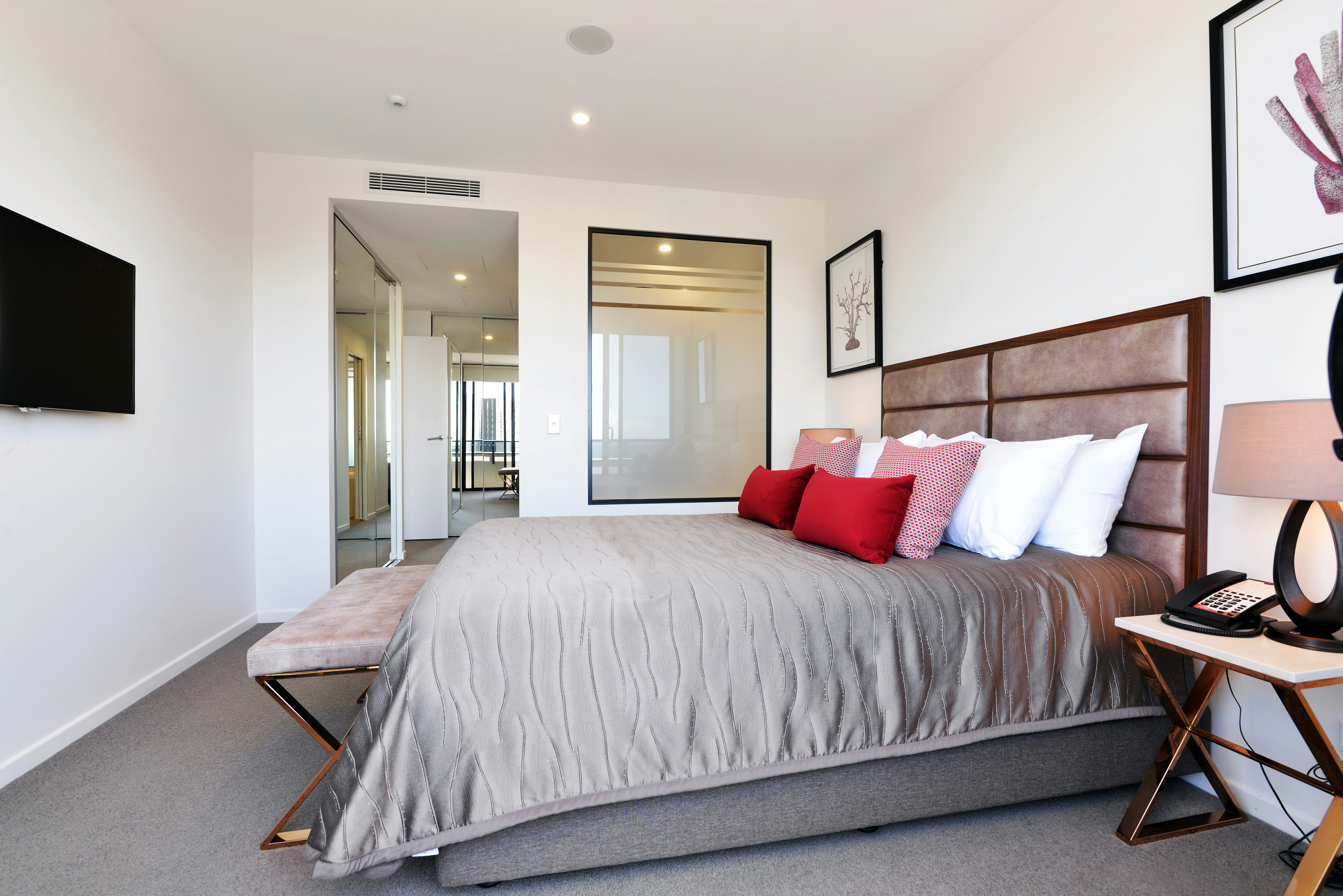 3 Bedrooms, Apartment, 2 Bathrooms