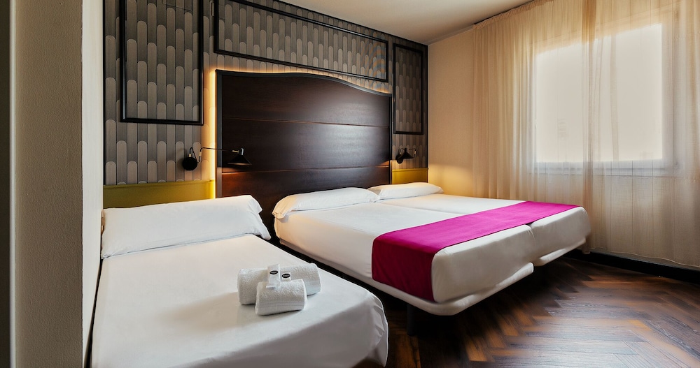 Family, 3 Beds