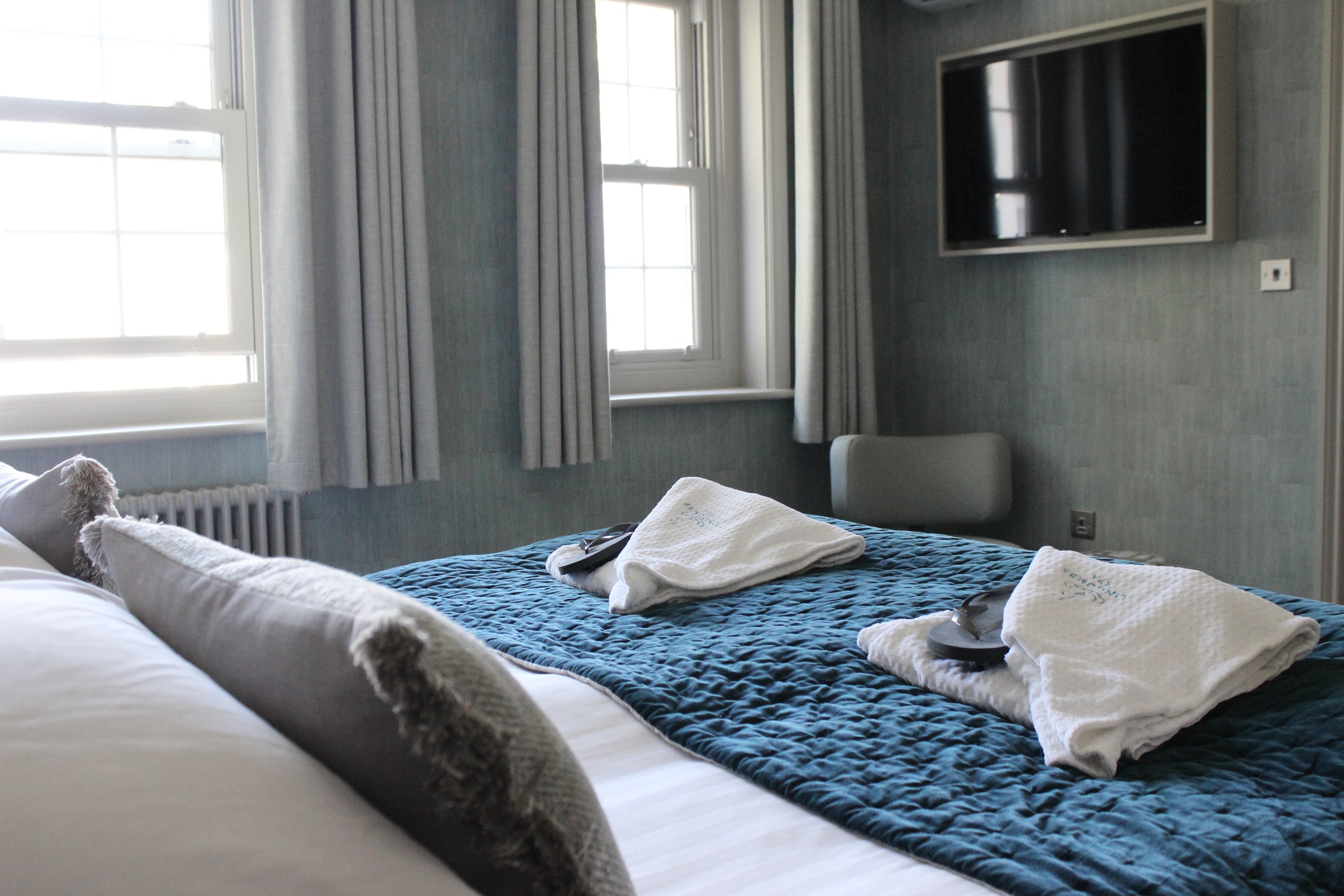 Renovated, Classic, King Bed