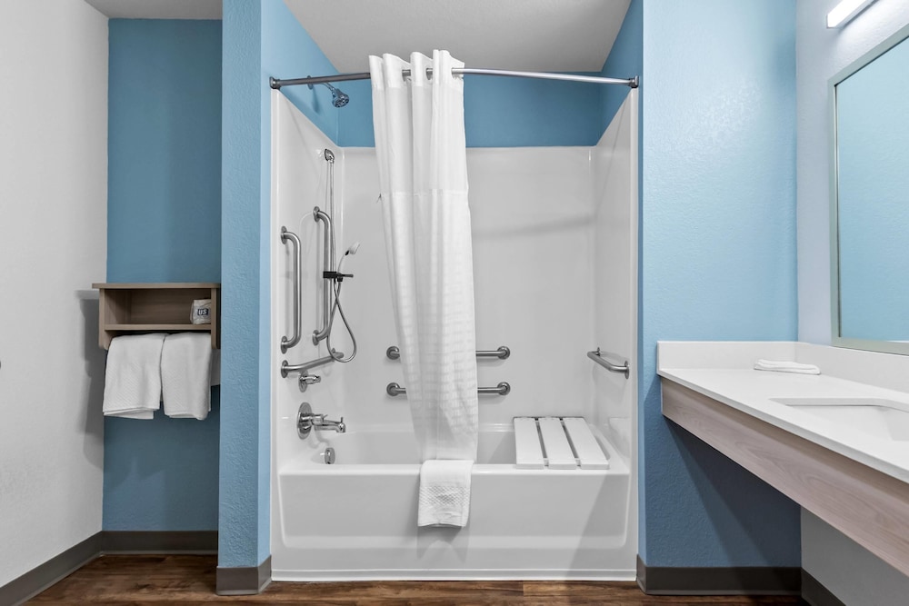 WoodSpring Suites St Peters-OFallon 33/38