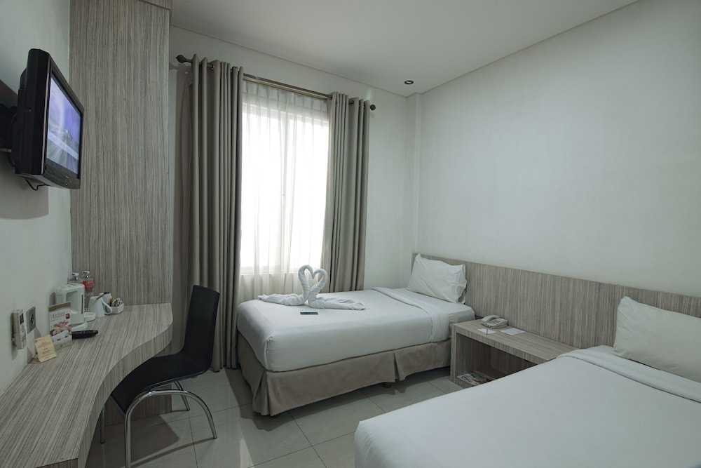 Hw Hotel Padang 7/18