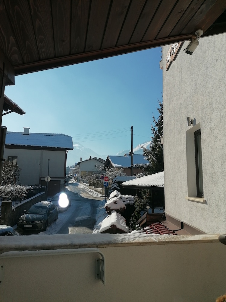 Ikonomov Spa 46/69