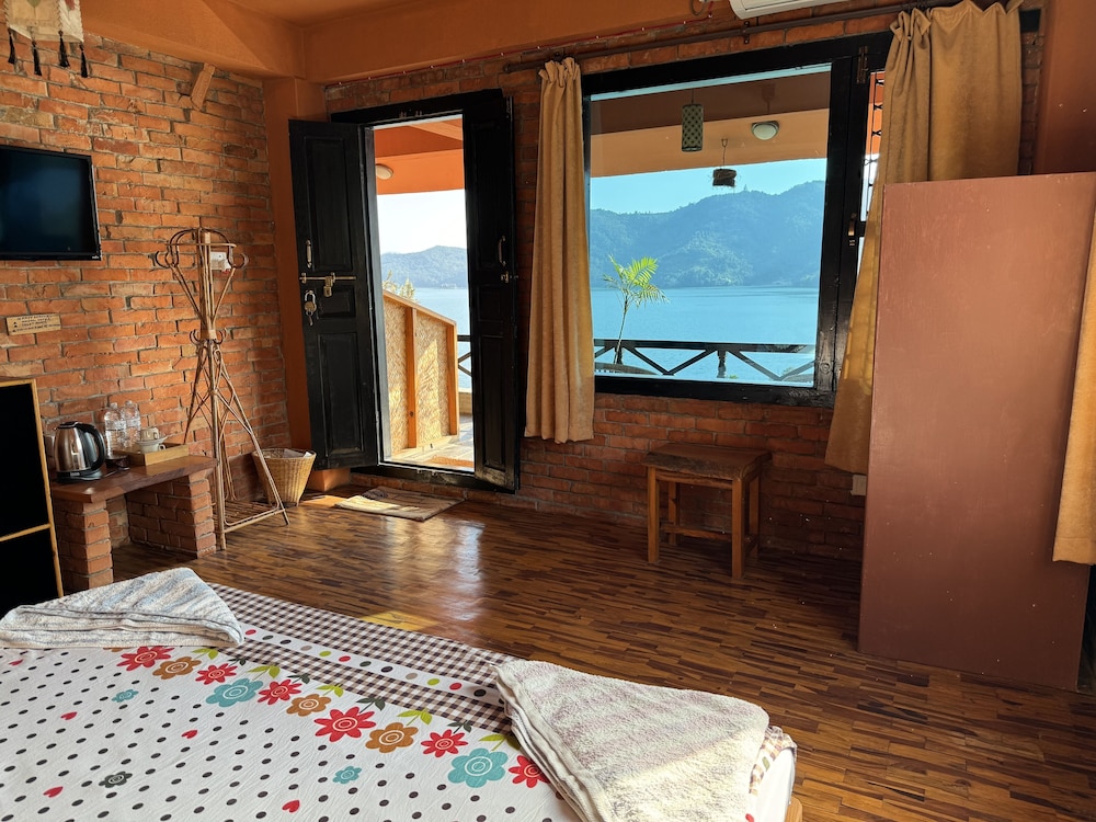 Nar Bis Hotel 34/62