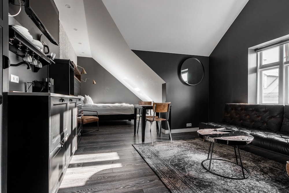 Vintage Apartment Hotel 28/50