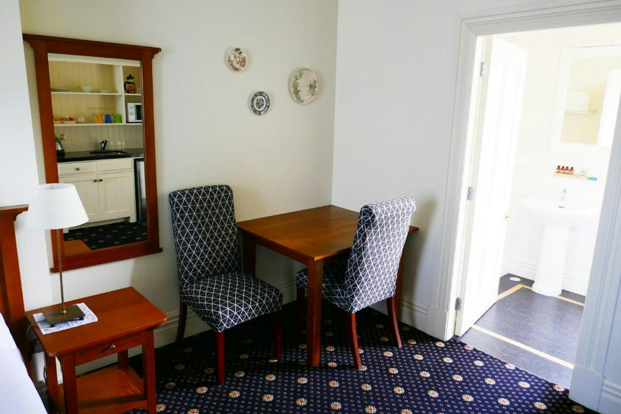 Highland House Boutique Hotel 33/35