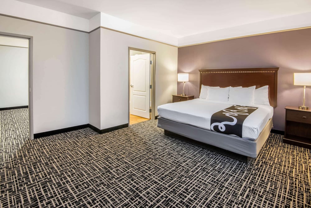 La Quinta Inn & Suites by Wyndham Dumas 6/24