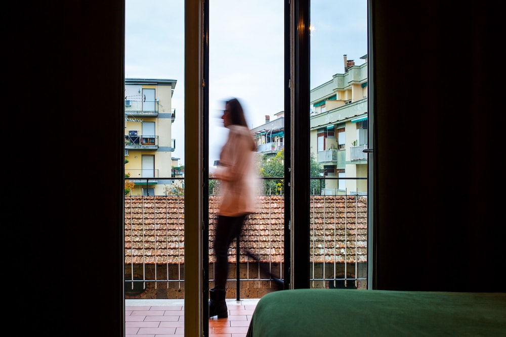 Emily Suites 25/51