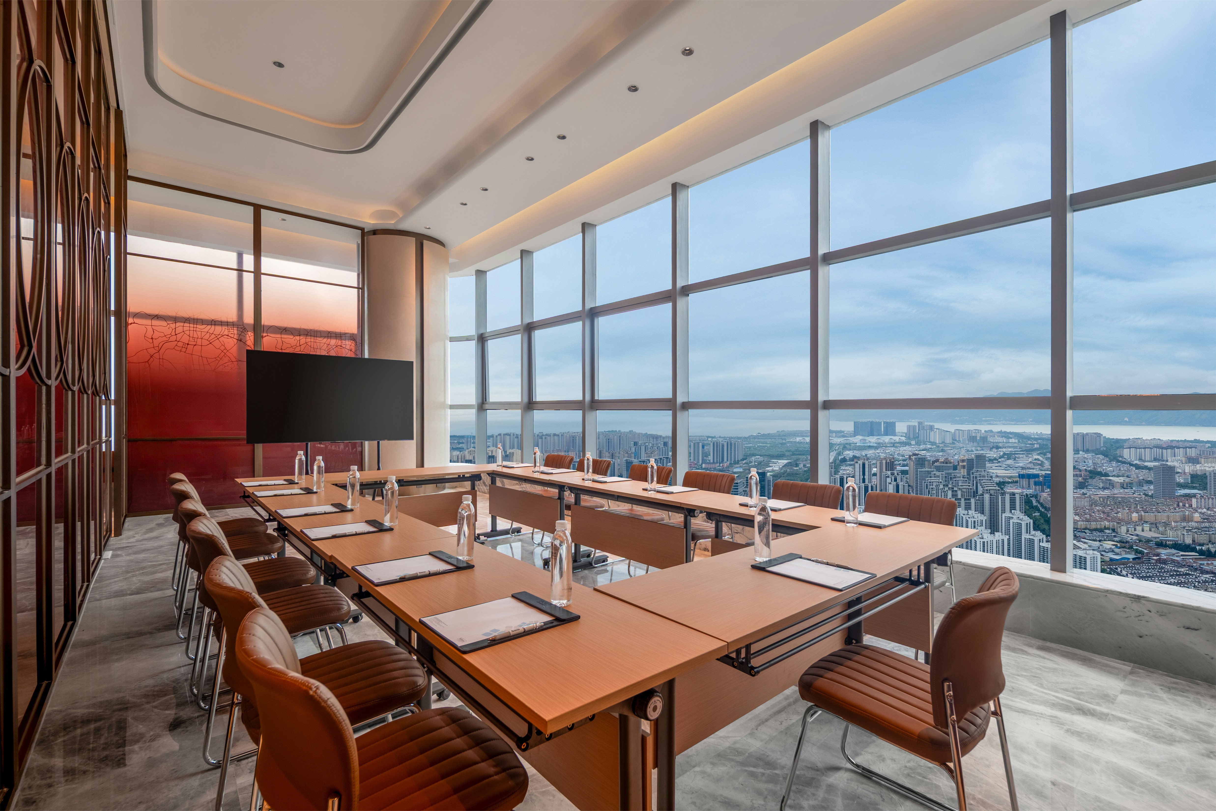 Hilton Garden Inn Kunming Wujiaba 36/41