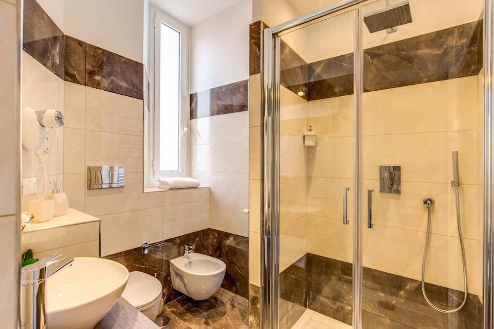 The Bridge Suites 48/51