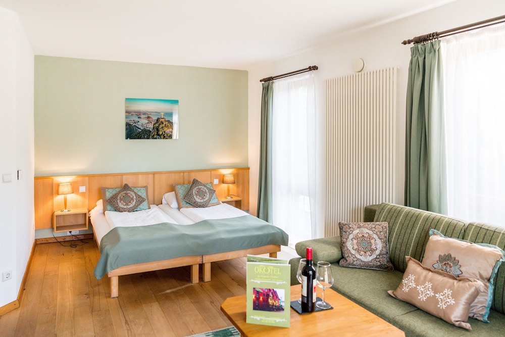 COMFORT, DOUBLE BED, BALCONY, GARDEN AREA