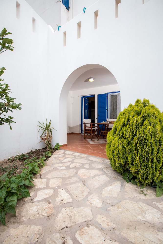Almiriki Naxos Beachside Living 4/67