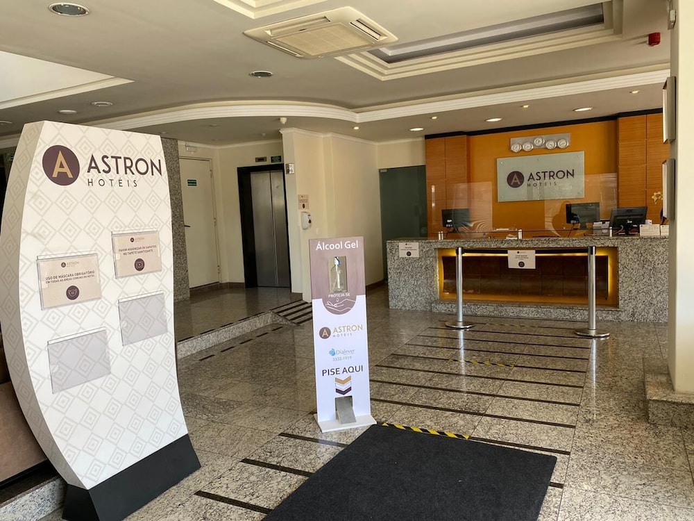 Astron Suites Sao Jose dos Pinhais 7/54