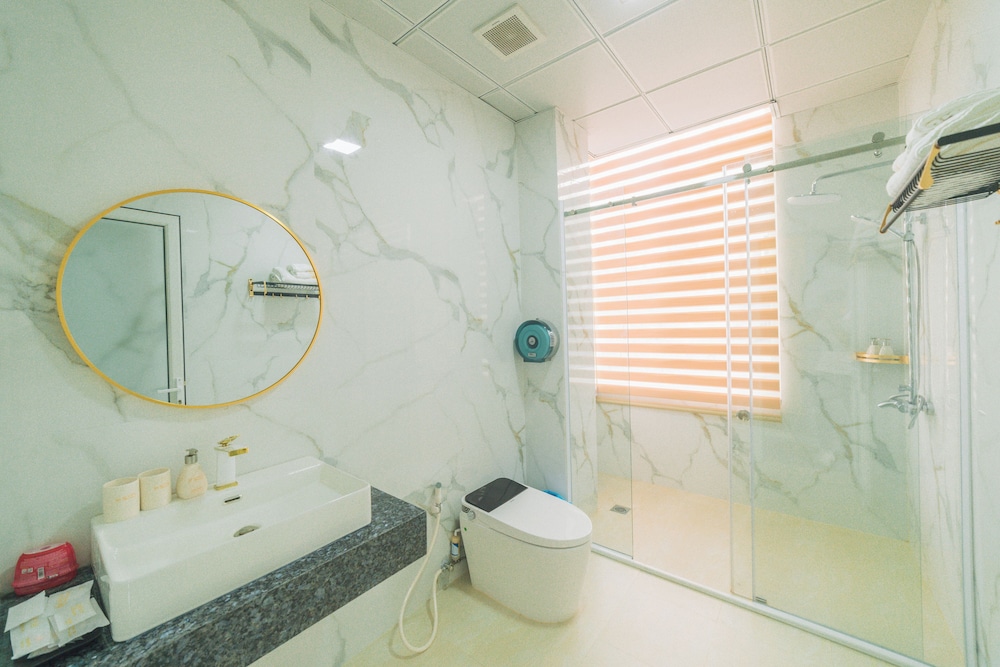 Quy Tai Premium Hotel 46/50
