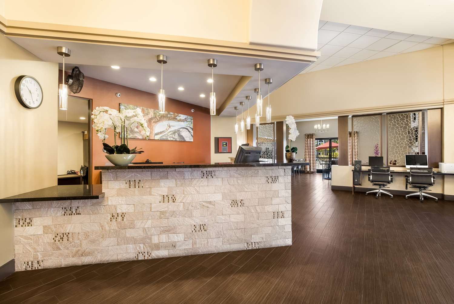 Best Western Escondido Hotel 4/35