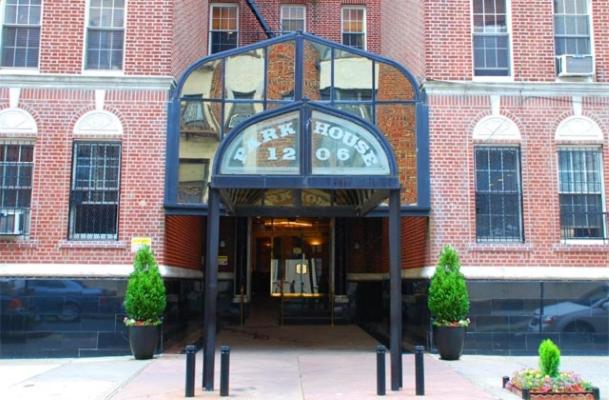 Park House Hotel 1/2