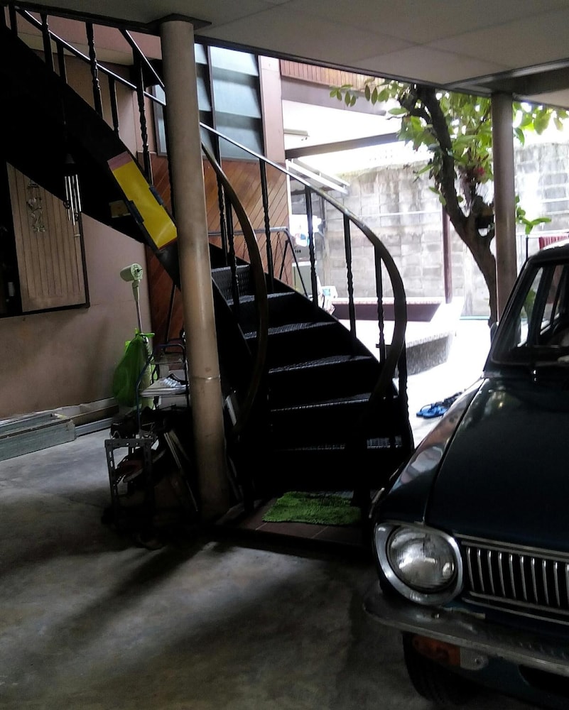 Anurak Guesthouse 32/39