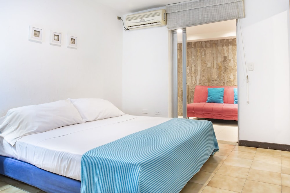 Hotel Santorini Express y Cabanas 21/81