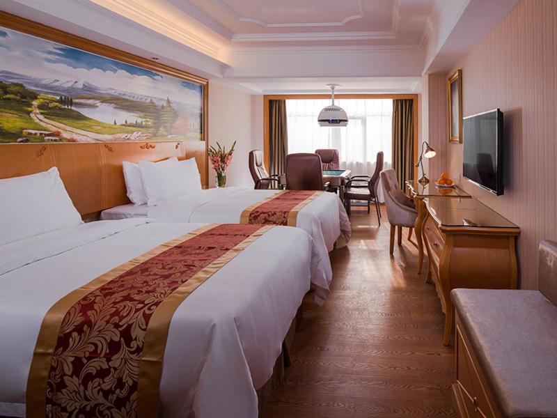 Vienna International Hotel (Shenzhen Fuyong Convention and Exhibition Center) 13/36