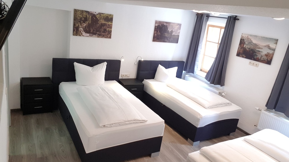 Garni City Hotel 12/50