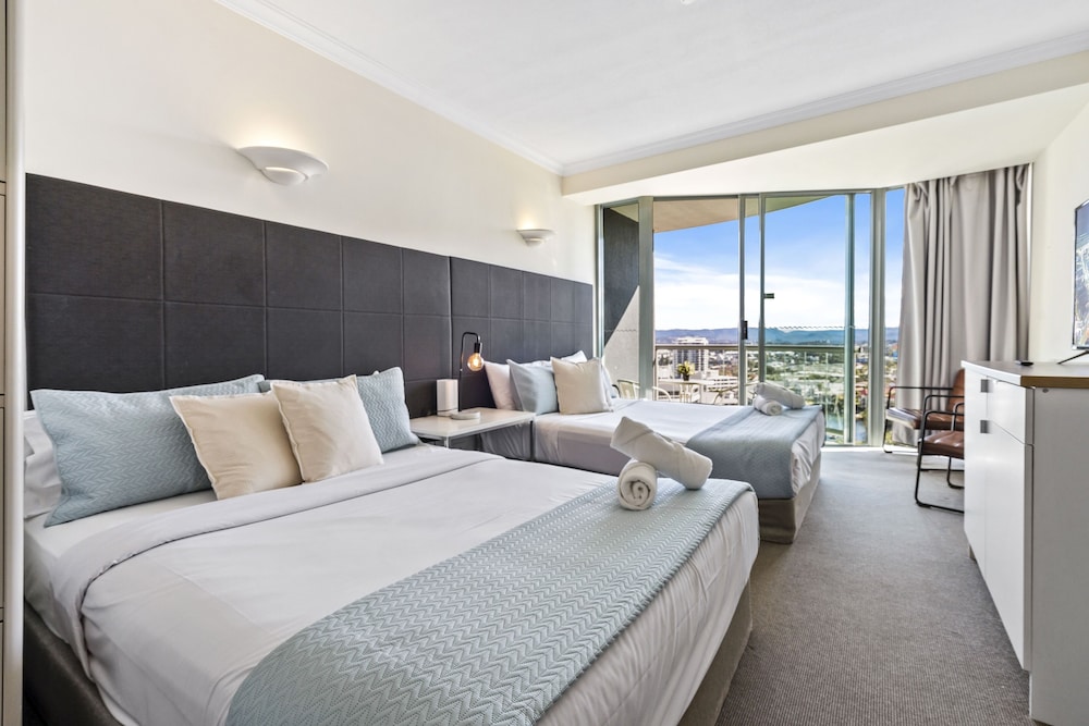 Mantra Legends Surfers Paradise 26/76