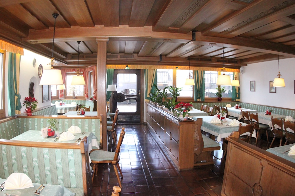 Alpen Wohlfuhlhotel Dorflwirt 25/32