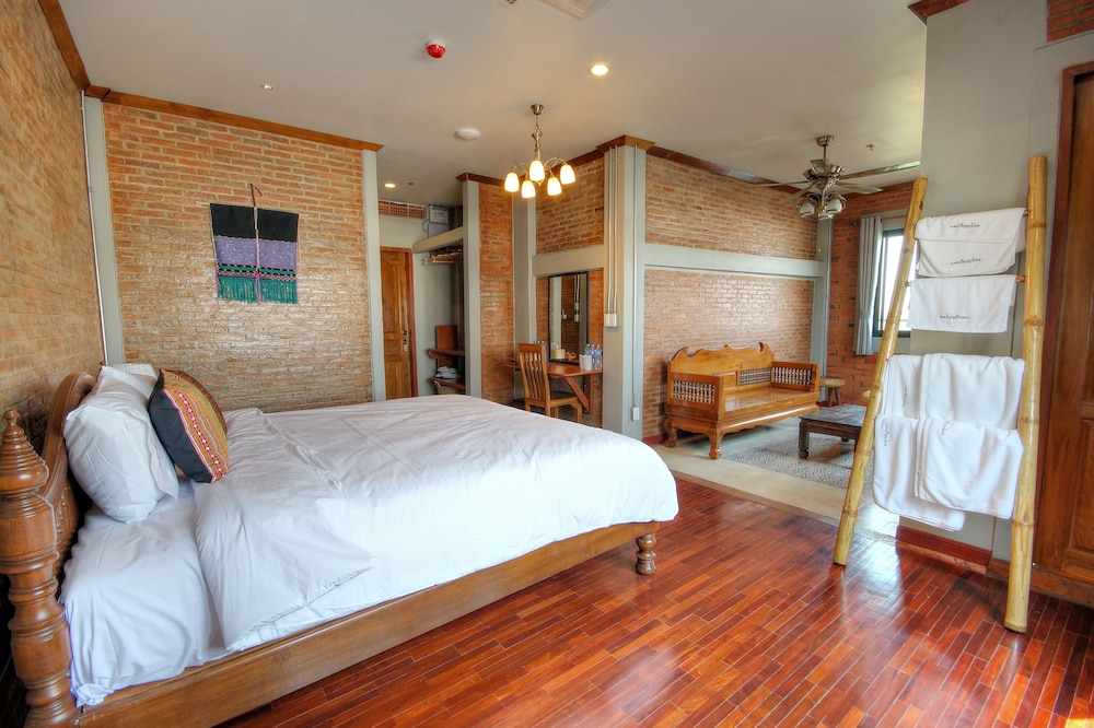 Saengpanya Home Boutique Hotel 21/65