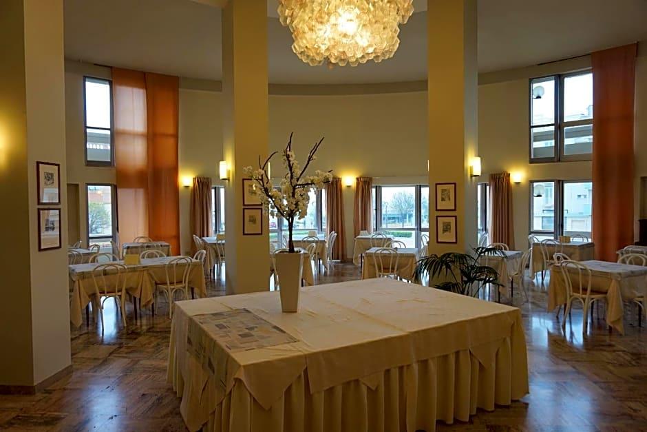 Hotel Palace 33/50