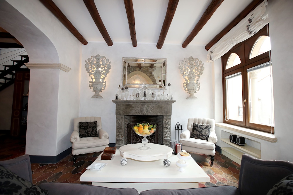 Relais 147 28/49