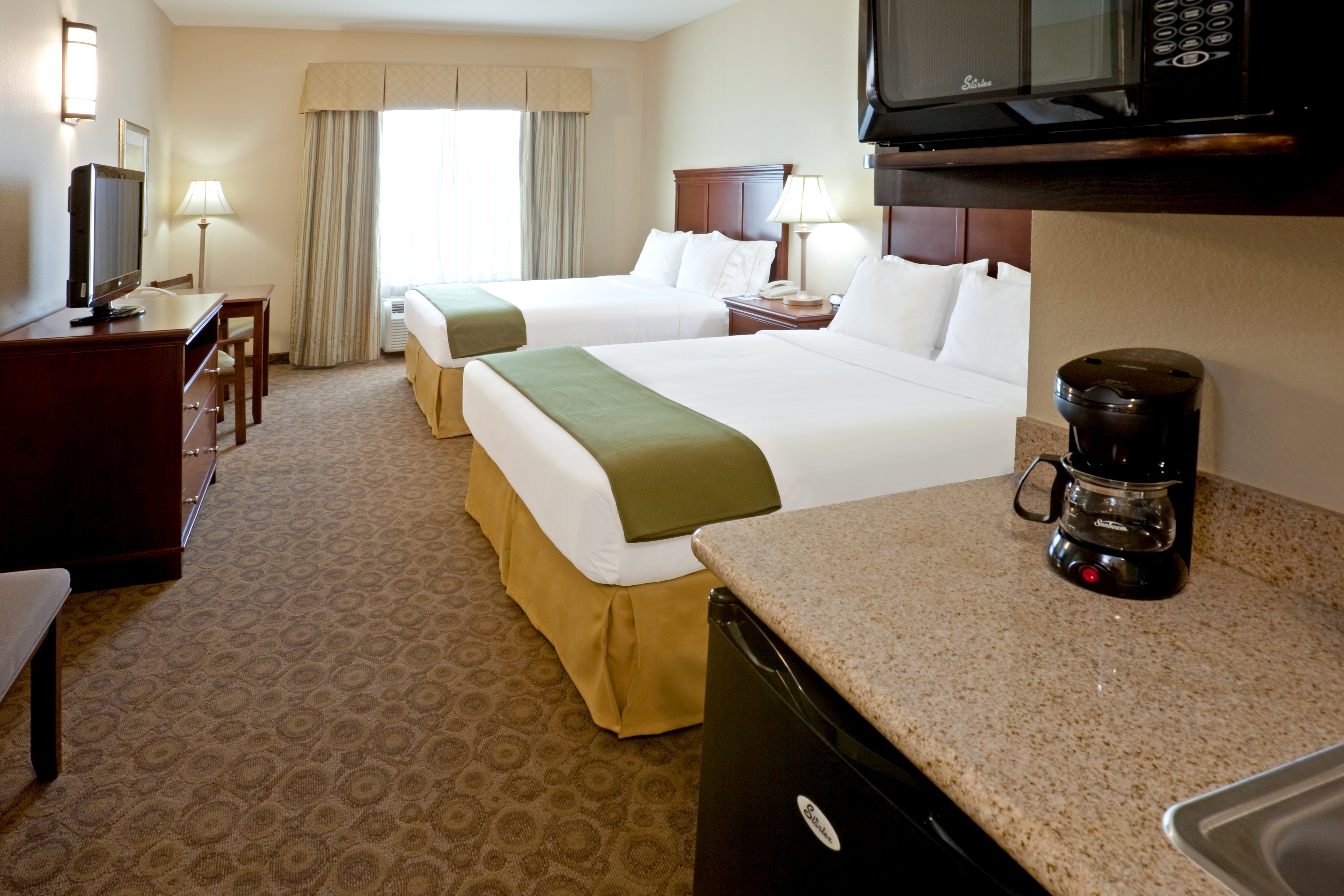 Holiday Inn Express Hotel And Suites Cedar Hill 32/69