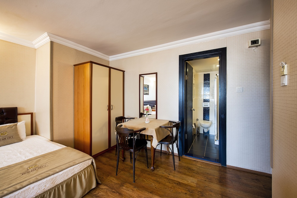 Kozan City Hotel 27/70