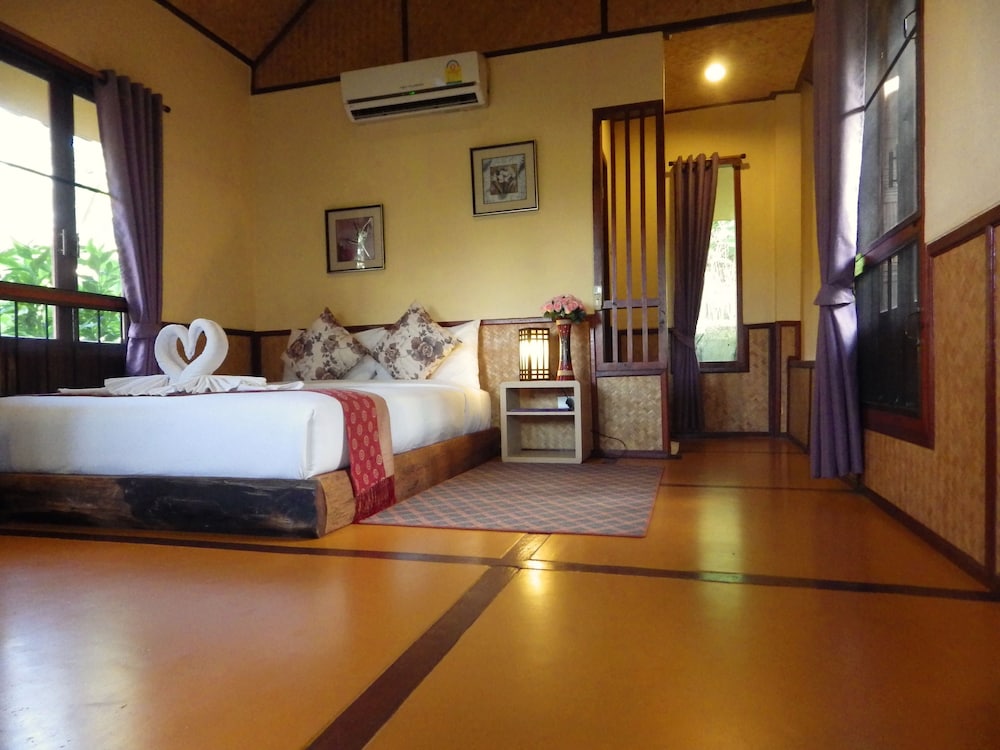 PURA VIDA PAI RESORT 5/65