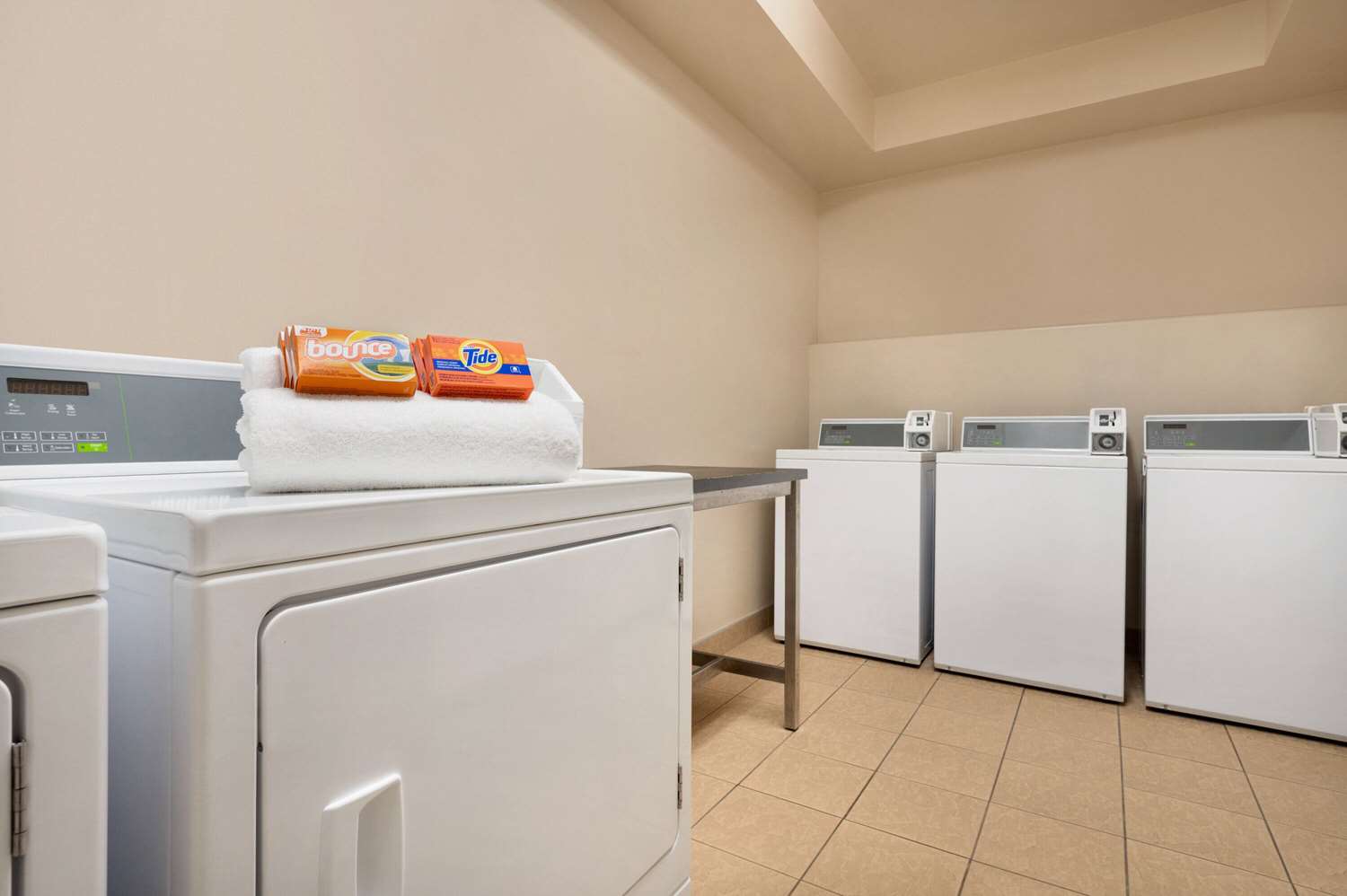 Days Inn & Suites By Wyndham Sherwood Park Edmonton 5/24