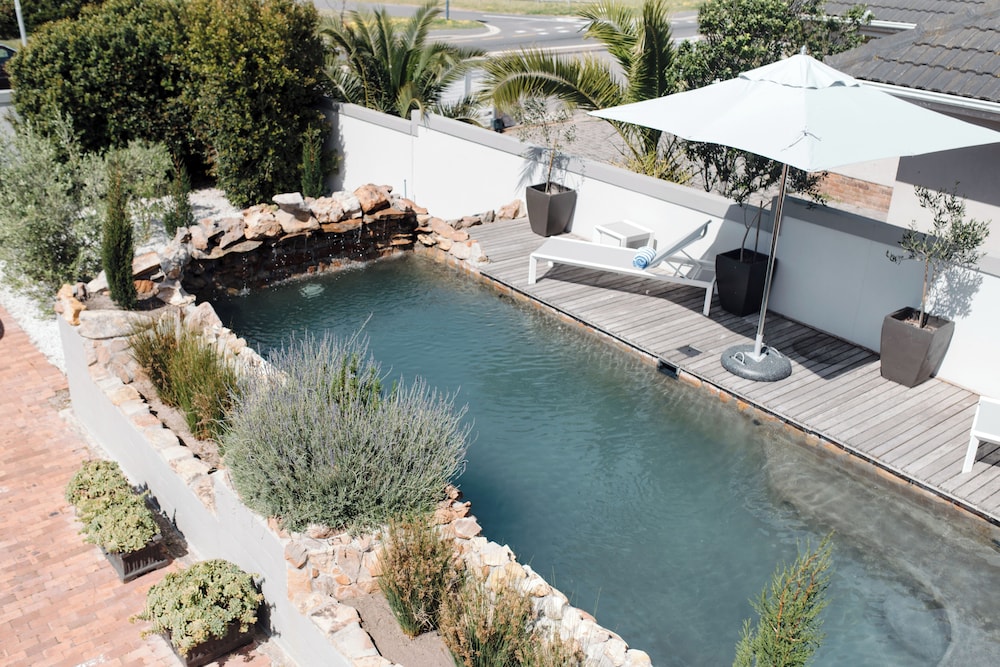 Whale Away Guest House 37/50