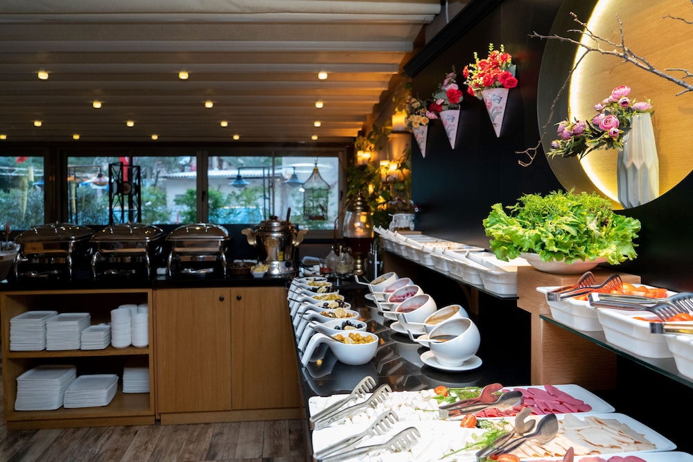 Sky Kamer Boutique Hotel 57/78