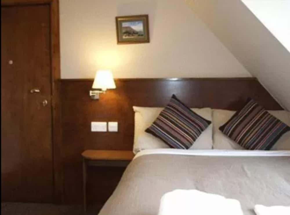 Room, Double Bed, External Bathroom