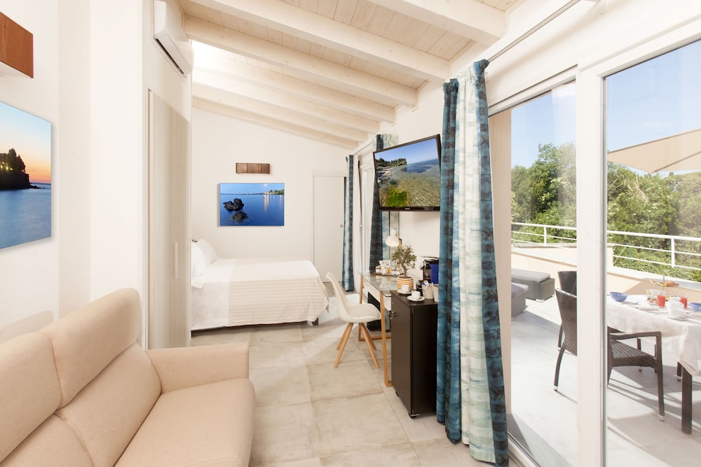 Hotel Villa Domizia 36/58