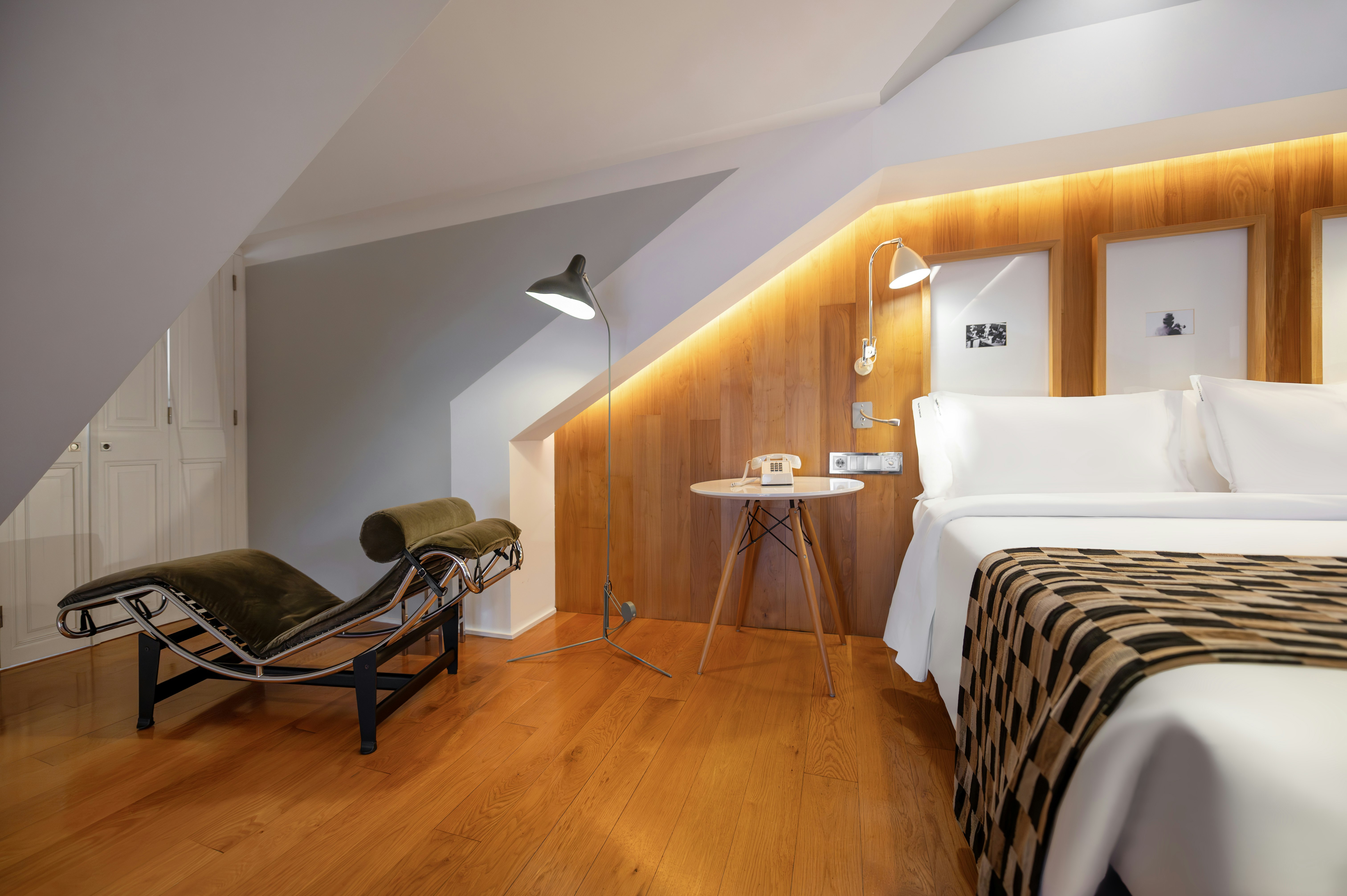 Suite, Double or Twin Bed, Castle View