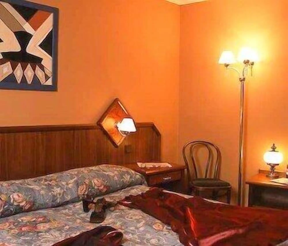 HOTEL CONCERTINO ZLATA HUSA 36/73