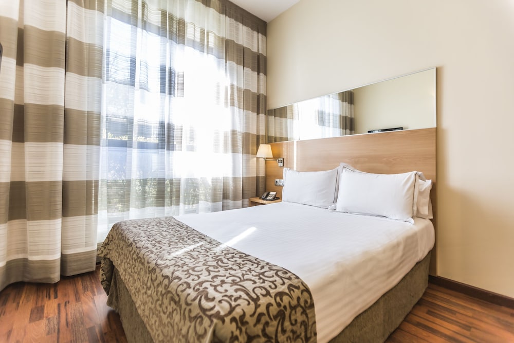 Hotel Desitges 15/76